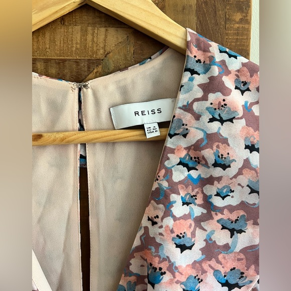 Reiss Flutter Sleeve Floral Spring or Easter Dress - Picture 3 of 5